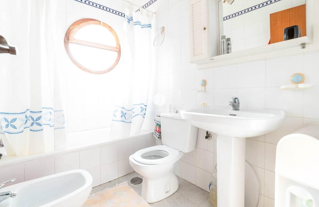 Aus zweiter Hand - Chalet -
Torrevieja - Playa del Cura