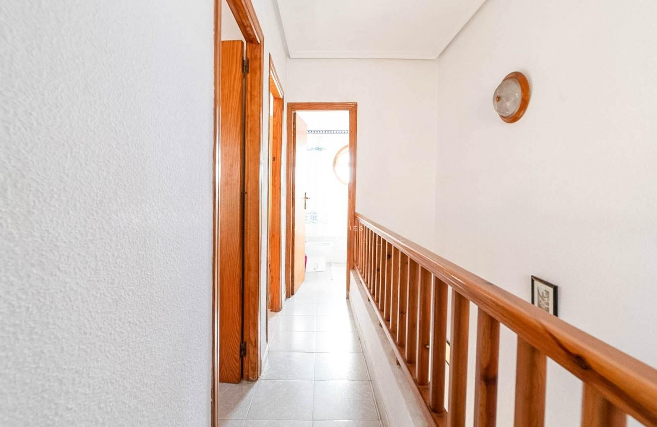 Aus zweiter Hand - Chalet -
Torrevieja - Playa del Cura