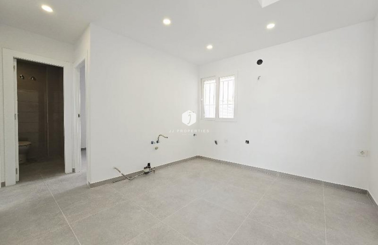 Resale - Penthouse -
Torrevieja - Playa del Cura