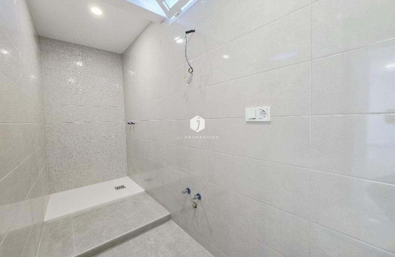 Resale - Penthouse -
Torrevieja - Playa del Cura