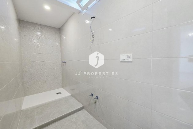 Resale - Penthouse -
Torrevieja - Playa del Cura