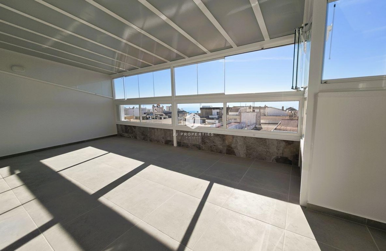 Resale - Penthouse -
Torrevieja - Playa del Cura