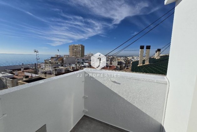 Resale - Penthouse -
Torrevieja - Playa del Cura