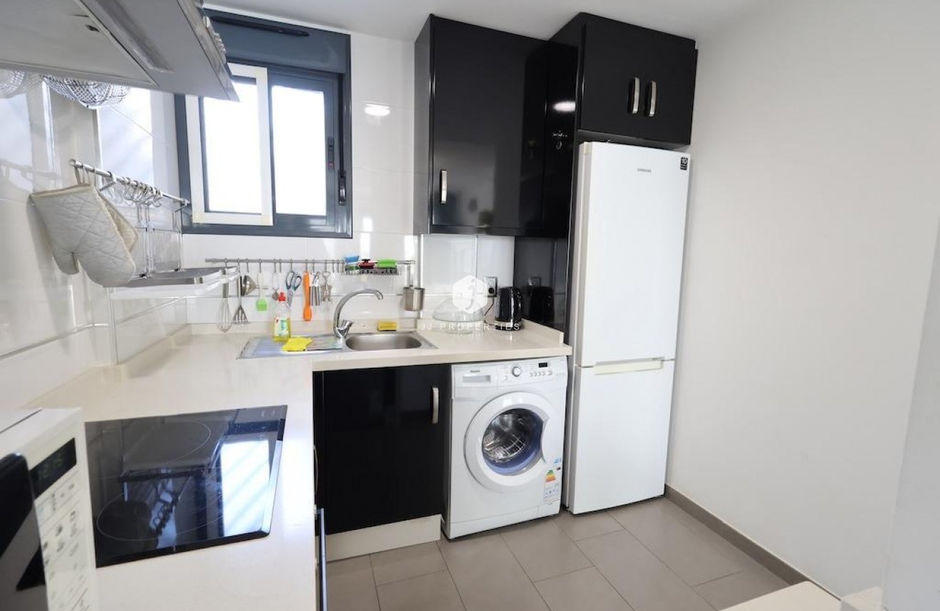 Resale - Bungalow -
Orihuela Costa - Costa Blanca