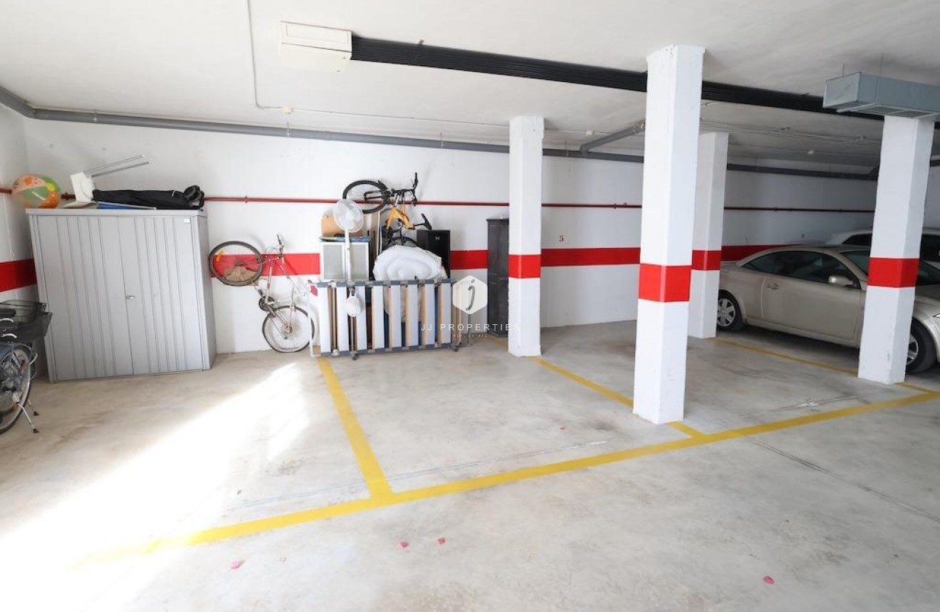 Resale - Bungalow -
Orihuela Costa - Costa Blanca