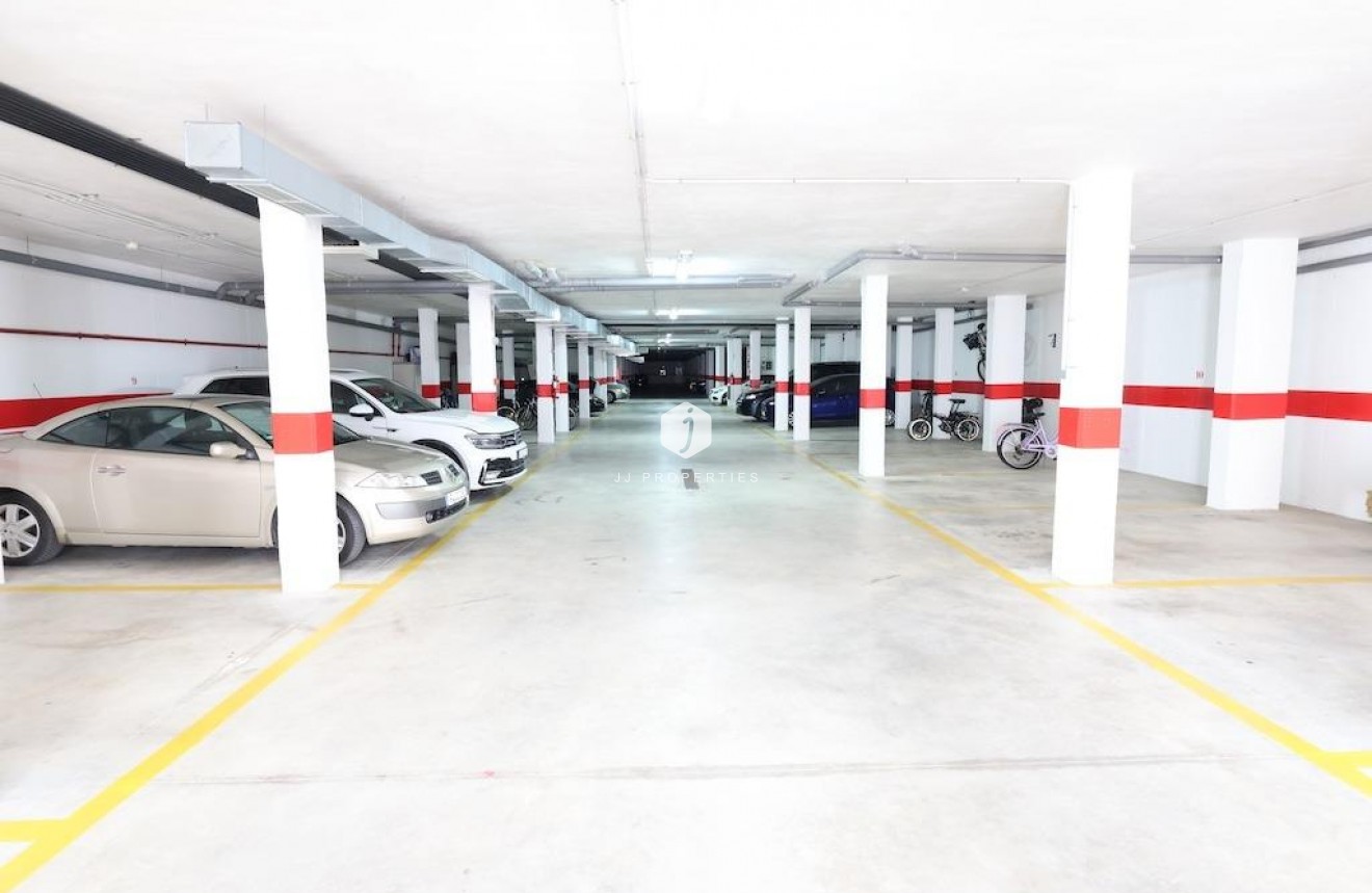 Resale - Bungalow -
Orihuela Costa - Costa Blanca