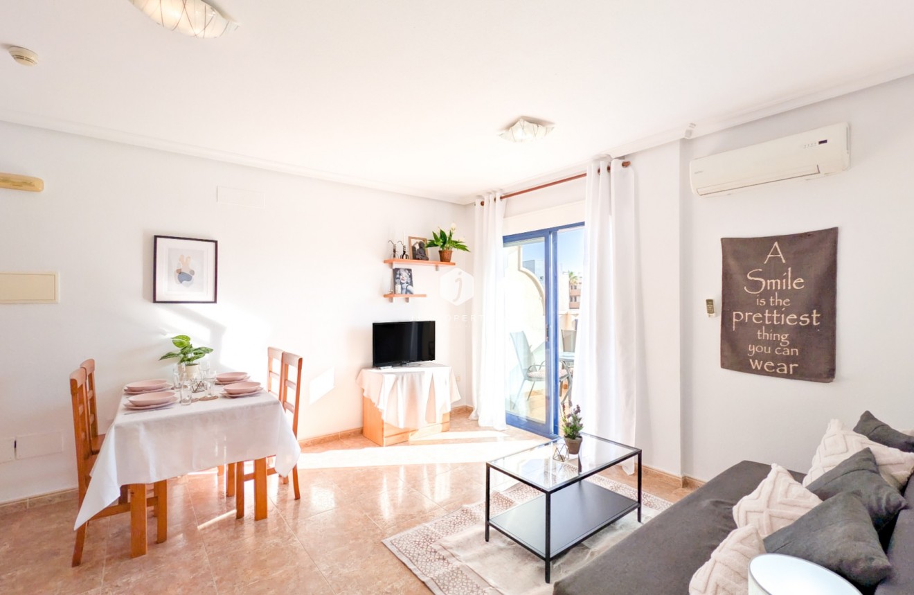 Aus zweiter Hand - Wohnung -
Orihuela Costa - Costa Blanca