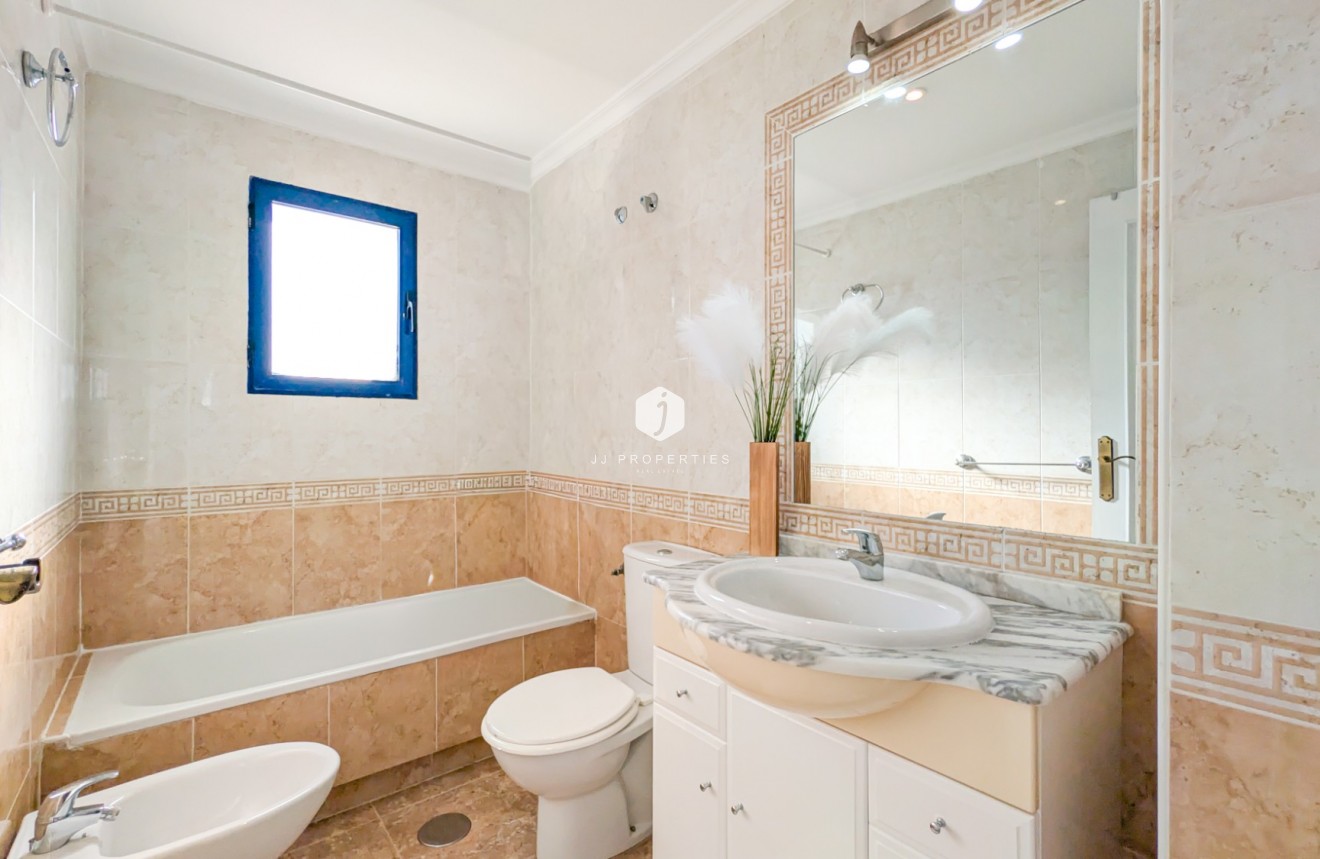 Aus zweiter Hand - Wohnung -
Orihuela Costa - Costa Blanca