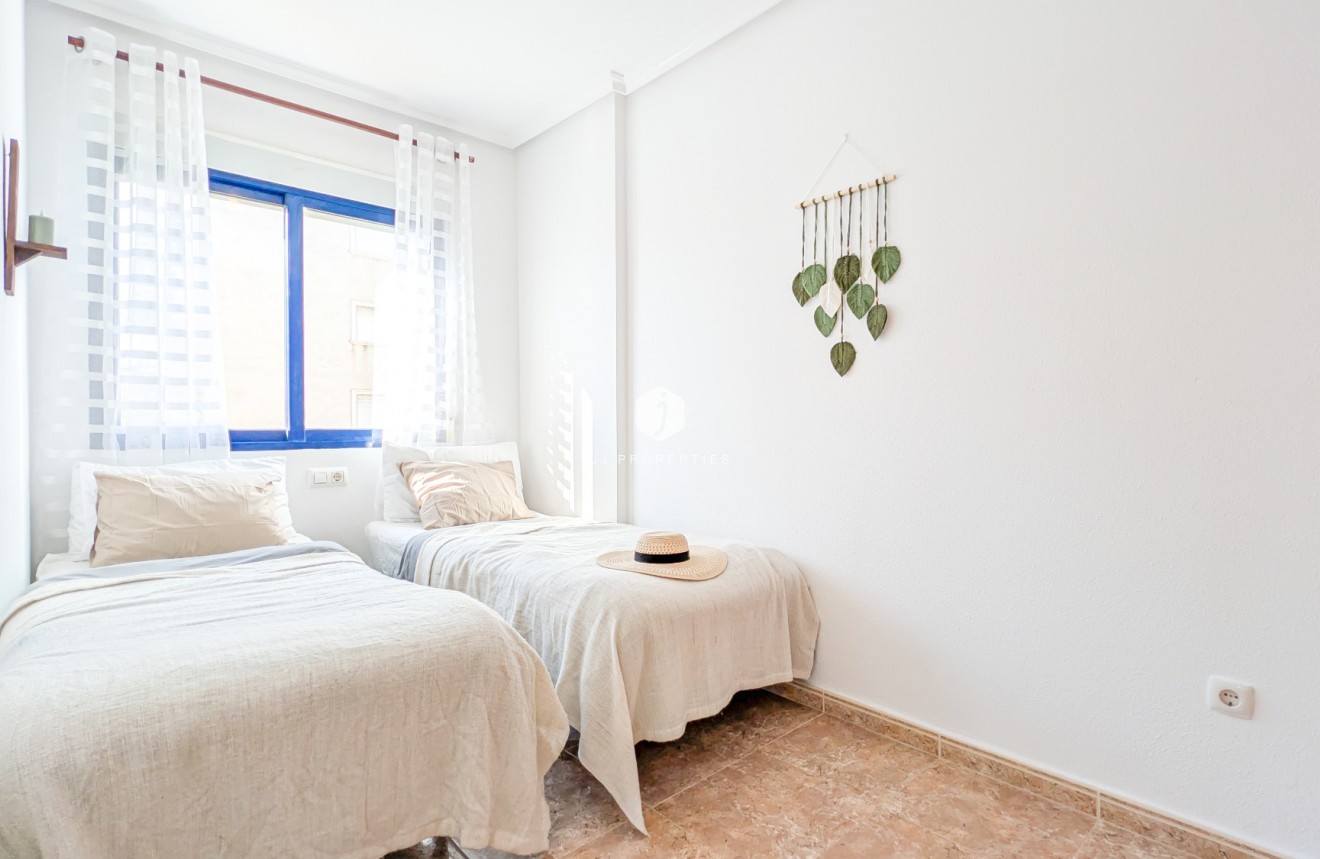 Aus zweiter Hand - Wohnung -
Orihuela Costa - Costa Blanca