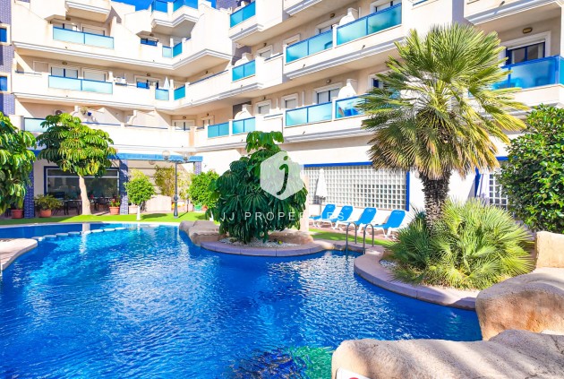 Aus zweiter Hand - Wohnung -
Orihuela Costa - Costa Blanca