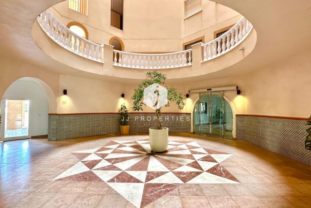 Resale - Apartment / flat -
Torrevieja - Los Frutales