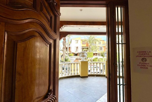 Resale - Apartment / flat -
Torrevieja - Los Frutales