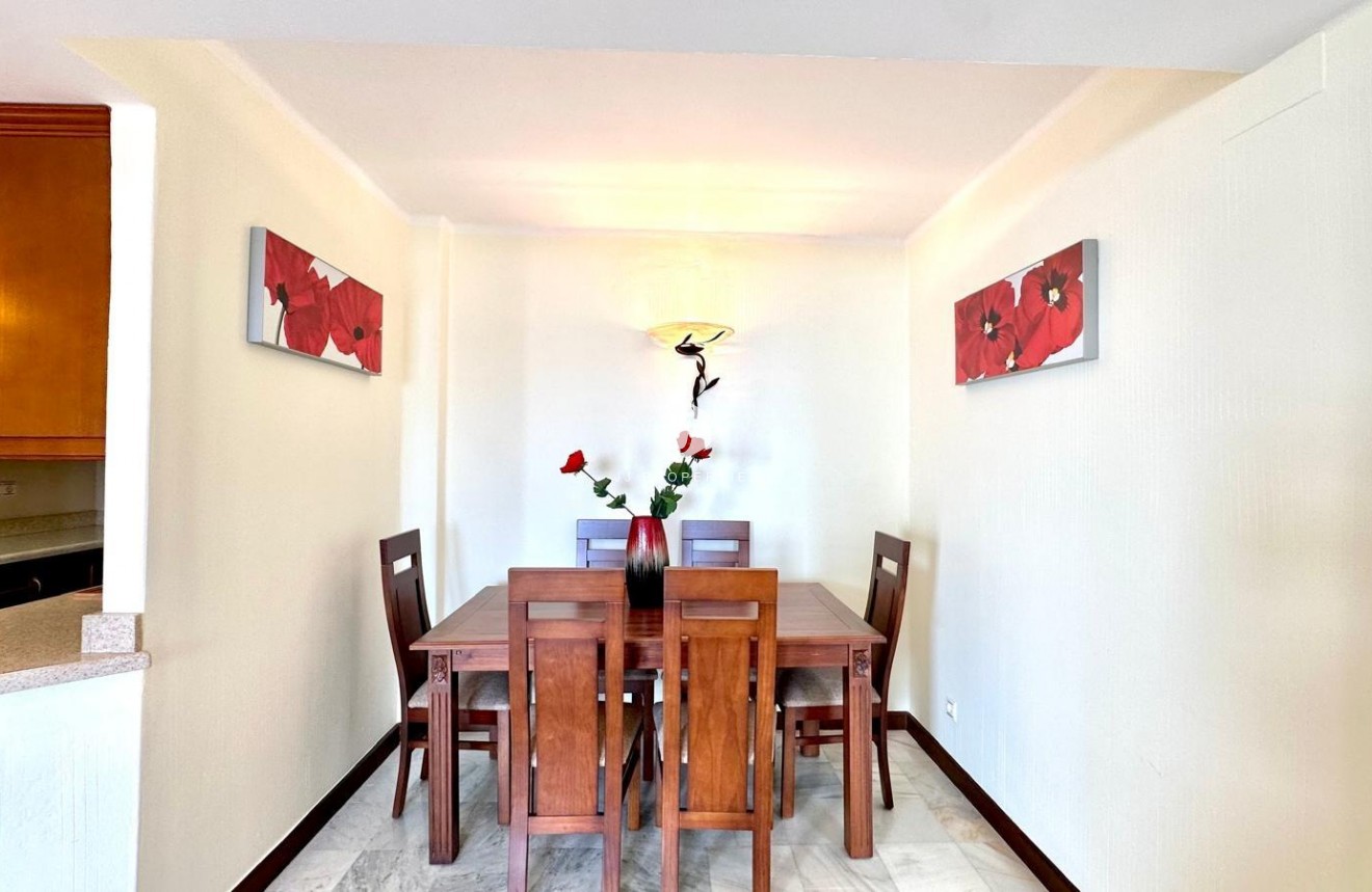 Resale - Apartment / flat -
Torrevieja - Los Frutales