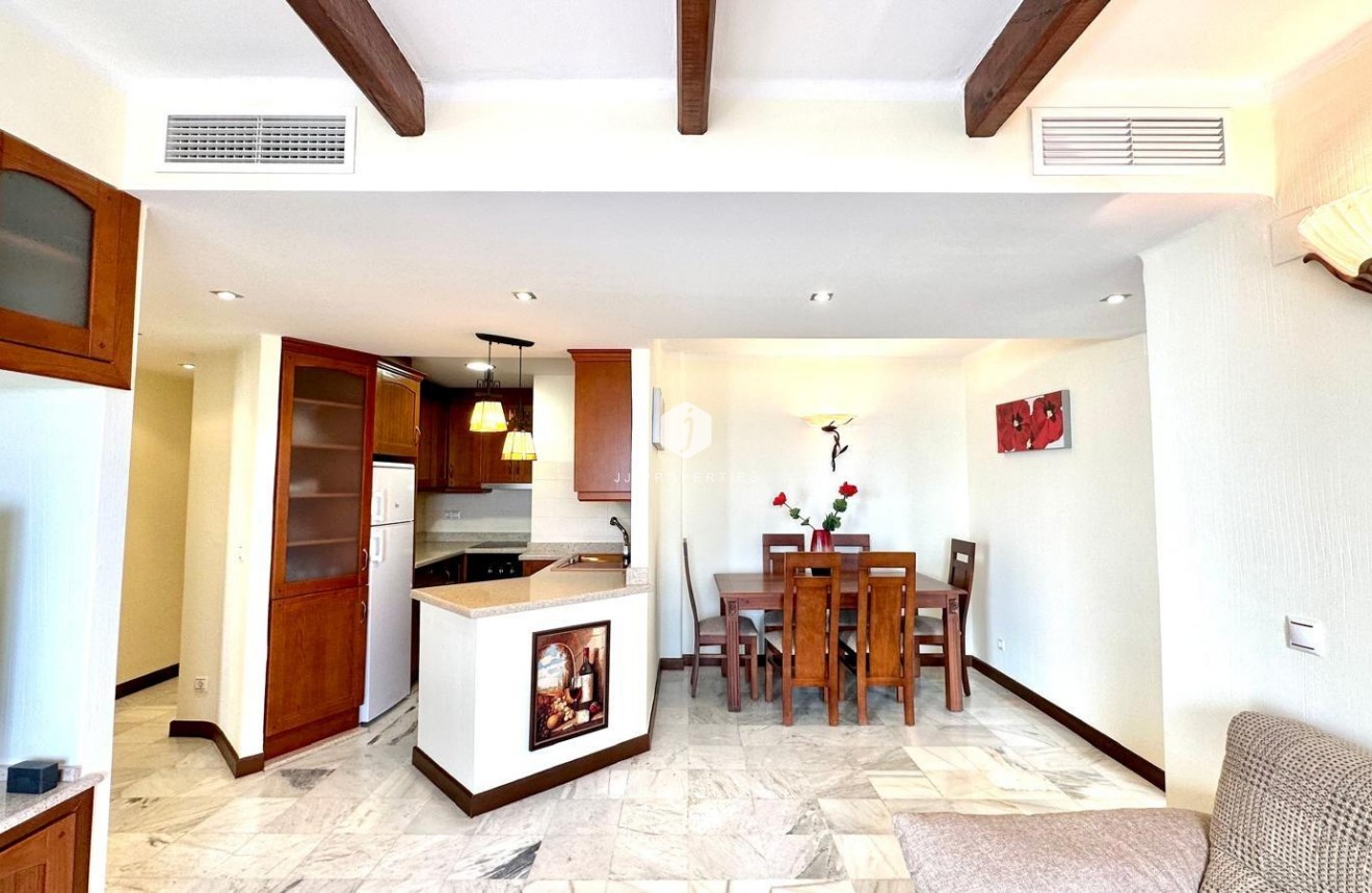 Resale - Apartment / flat -
Torrevieja - Los Frutales