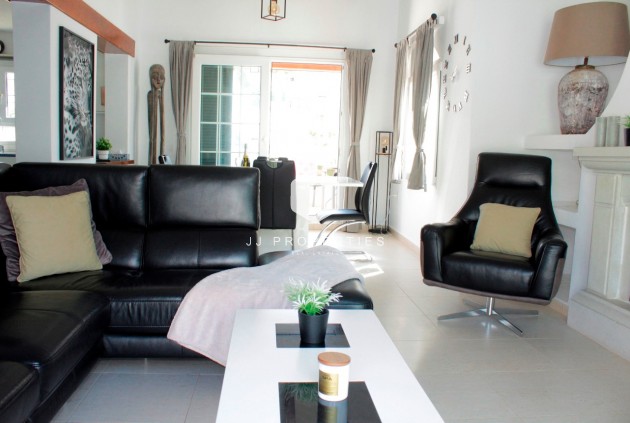 Aus zweiter Hand - Villa -
Orihuela Costa - Costa Blanca