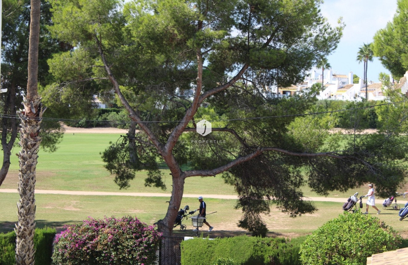 Aus zweiter Hand - Villa -
Orihuela Costa - Costa Blanca