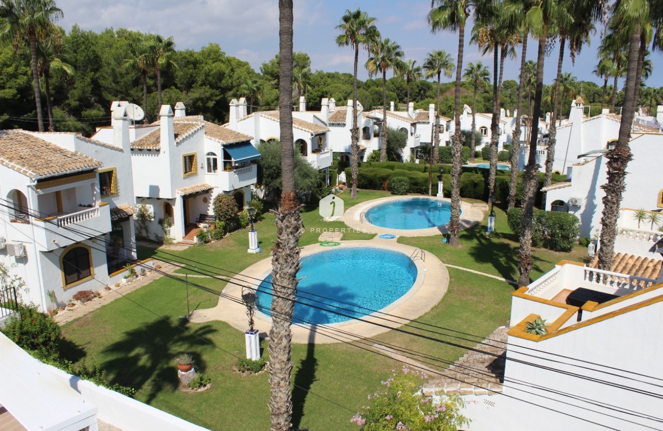 Aus zweiter Hand - Villa -
Orihuela Costa - Costa Blanca
