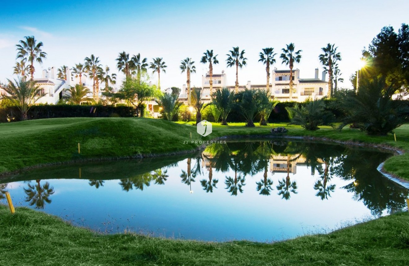 Aus zweiter Hand - Villa -
Orihuela Costa - Costa Blanca