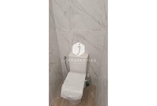 Tweedehands - Chalet -
Torrevieja - aguas nuevas