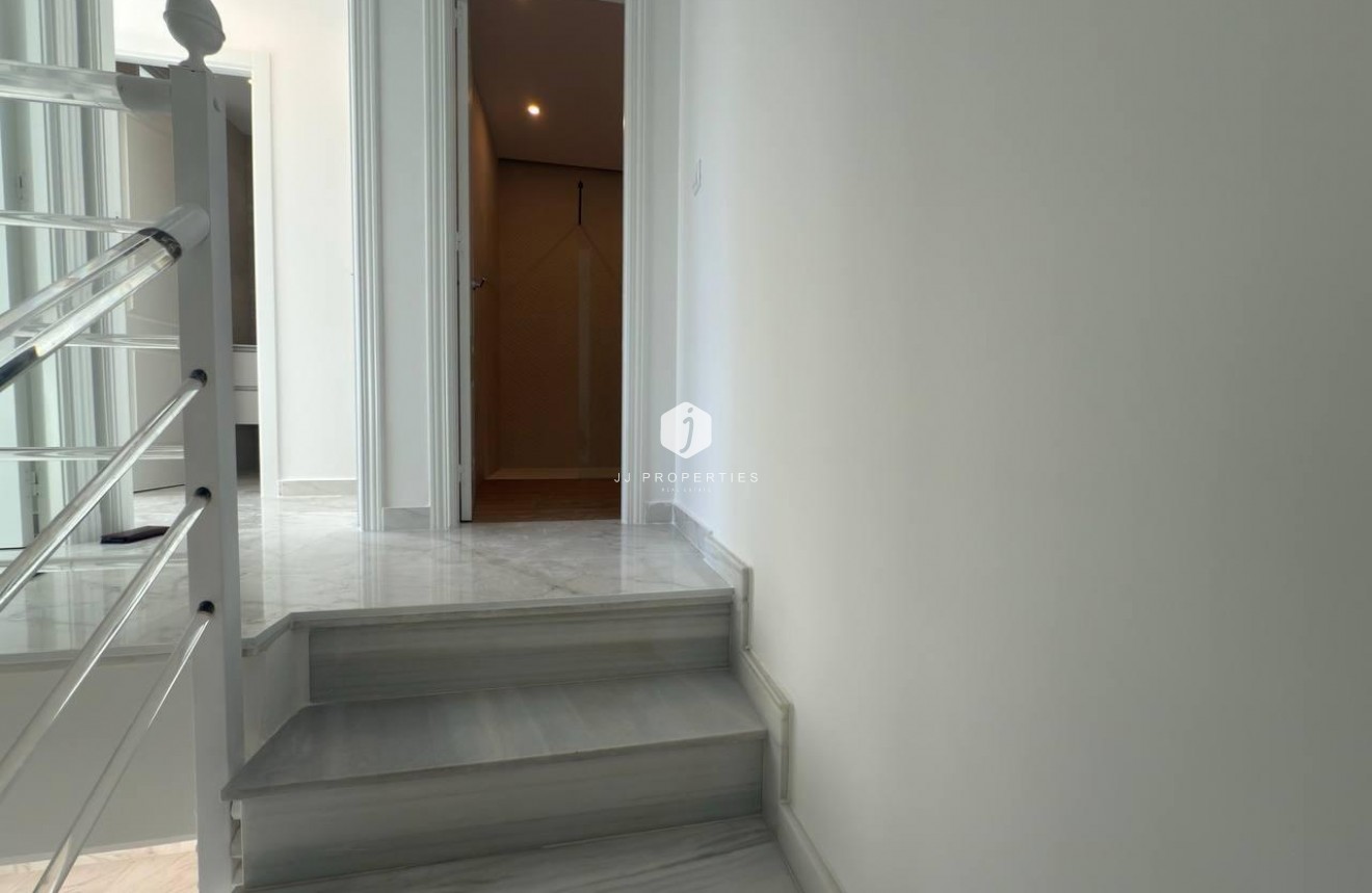 Tweedehands - Chalet -
Torrevieja - aguas nuevas