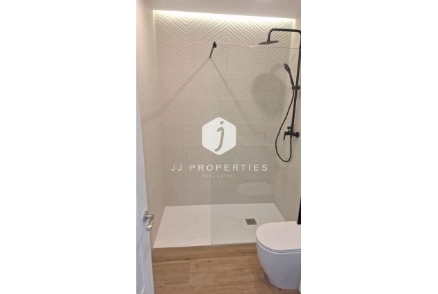 Tweedehands - Chalet -
Torrevieja - aguas nuevas