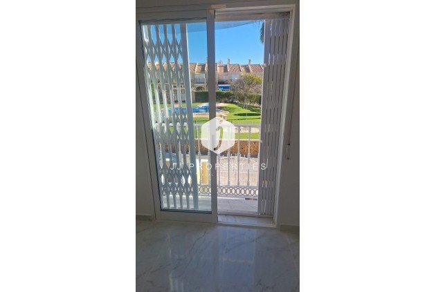 Tweedehands - Chalet -
Torrevieja - aguas nuevas