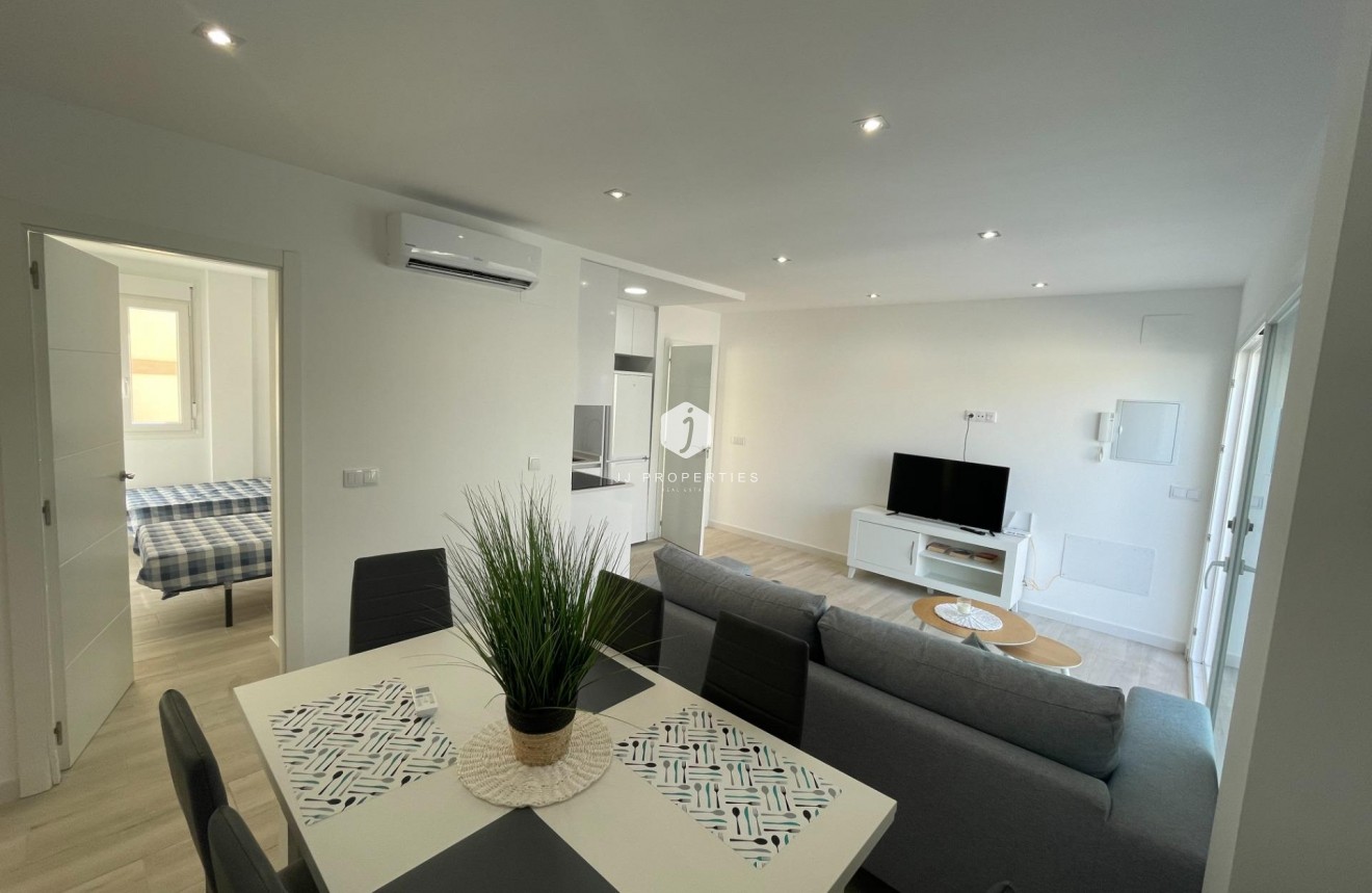 Aus zweiter Hand - Bungalow -
Orihuela Costa - La Regia