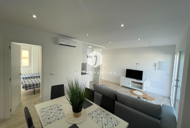 Aus zweiter Hand - Bungalow -
Orihuela Costa - La Regia