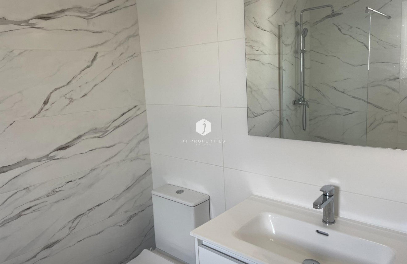 Aus zweiter Hand - Bungalow -
Orihuela Costa - La Regia