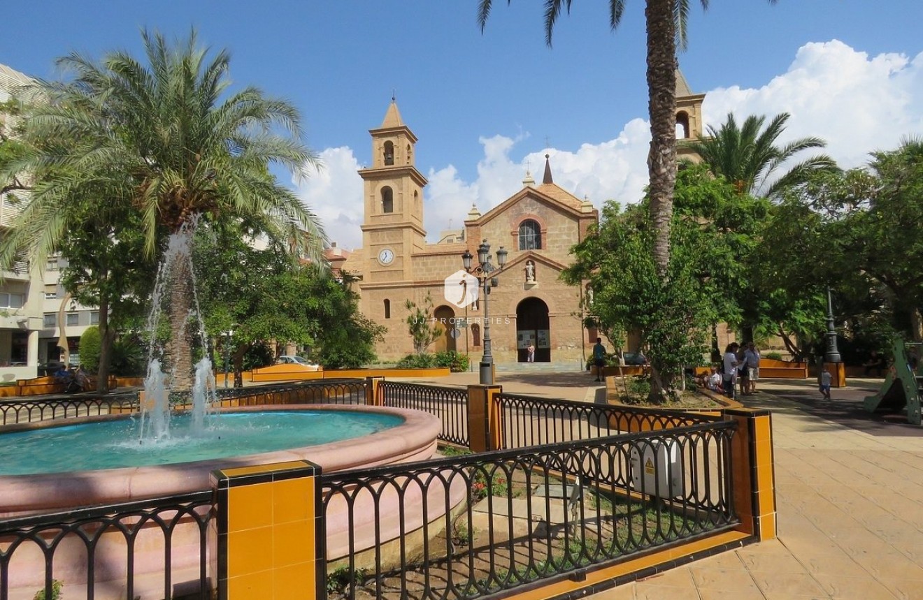 Obra nueva - Bungalow -
Torrevieja - Lago Jardín II