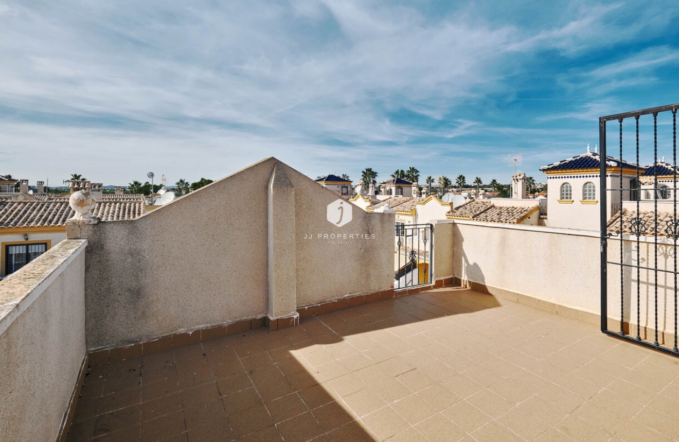 Aus zweiter Hand - Chalet -
Guardamar del Segura - El Raso