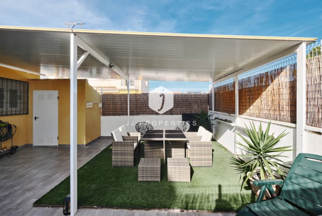 Aus zweiter Hand - Chalet -
Guardamar del Segura - El Raso