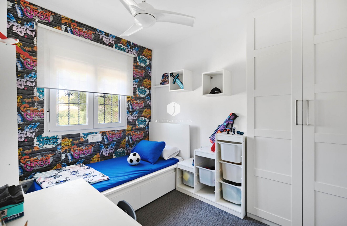 Aus zweiter Hand - Chalet -
Guardamar del Segura - El Raso