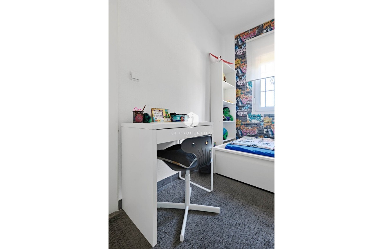 Aus zweiter Hand - Chalet -
Guardamar del Segura - El Raso