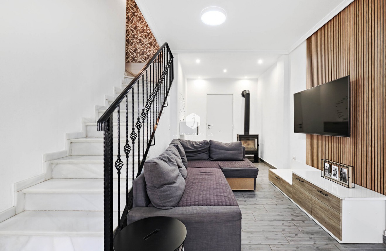 Aus zweiter Hand - Chalet -
Guardamar del Segura - El Raso