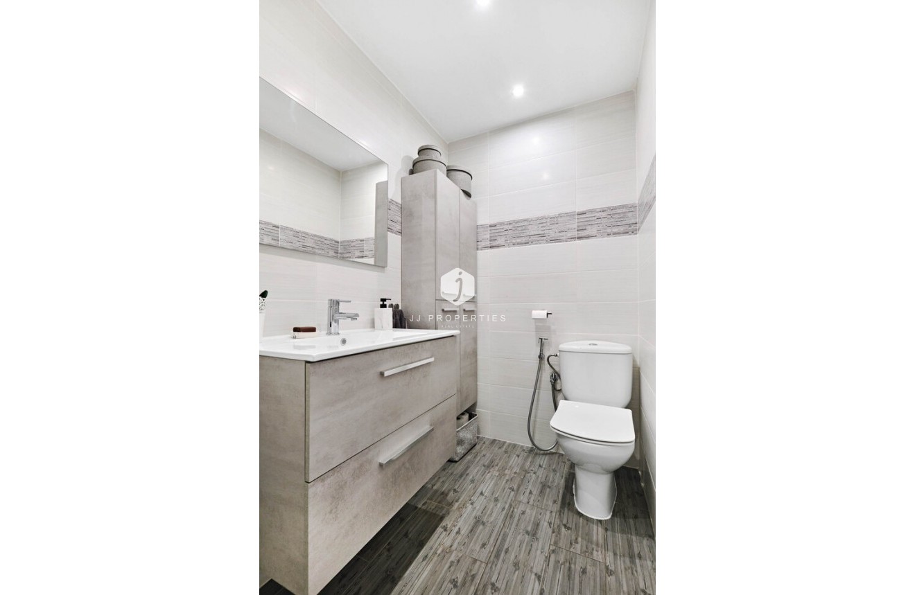 Aus zweiter Hand - Chalet -
Guardamar del Segura - El Raso