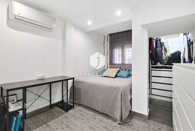 Aus zweiter Hand - Chalet -
Guardamar del Segura - El Raso