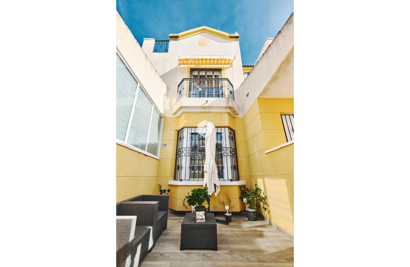 Aus zweiter Hand - Chalet -
Guardamar del Segura - El Raso