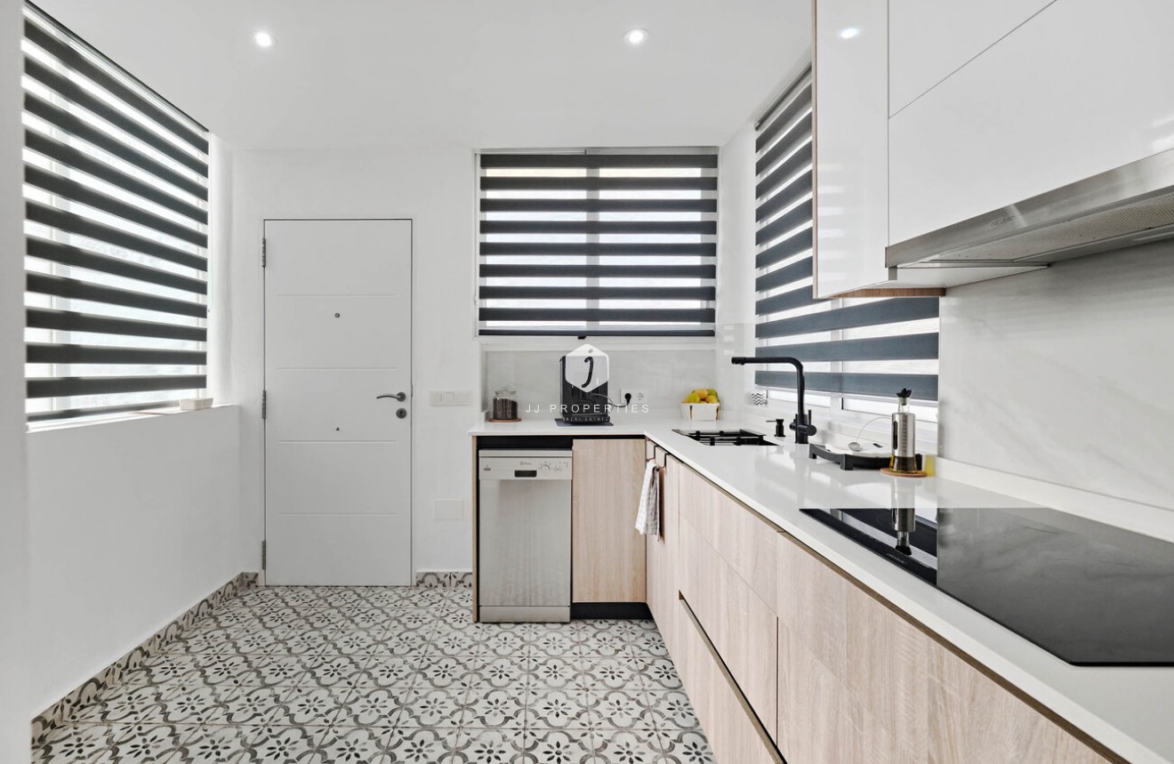 Aus zweiter Hand - Chalet -
Guardamar del Segura - El Raso