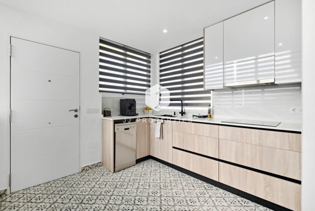 Aus zweiter Hand - Chalet -
Guardamar del Segura - El Raso