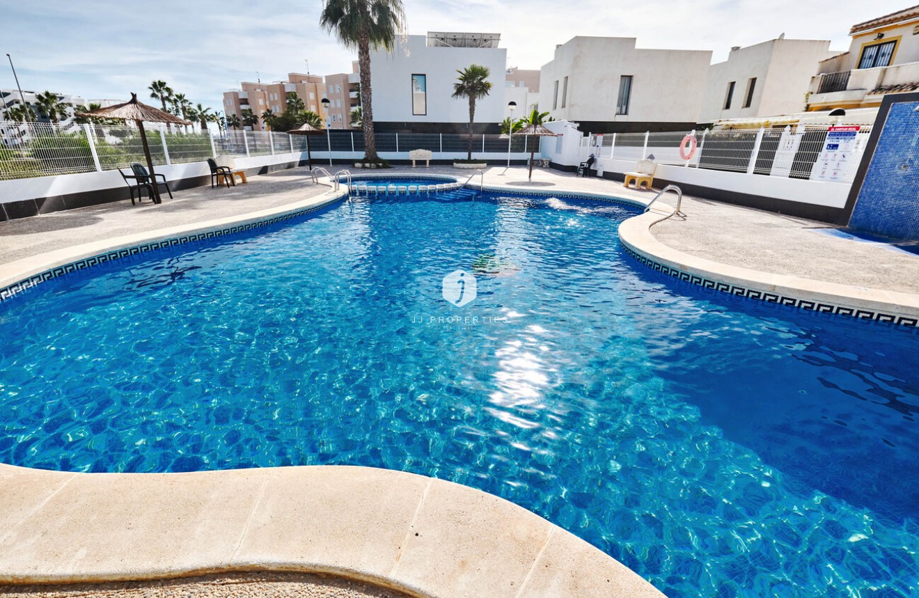 Aus zweiter Hand - Chalet -
Guardamar del Segura - El Raso