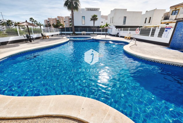 Aus zweiter Hand - Chalet -
Guardamar del Segura - El Raso