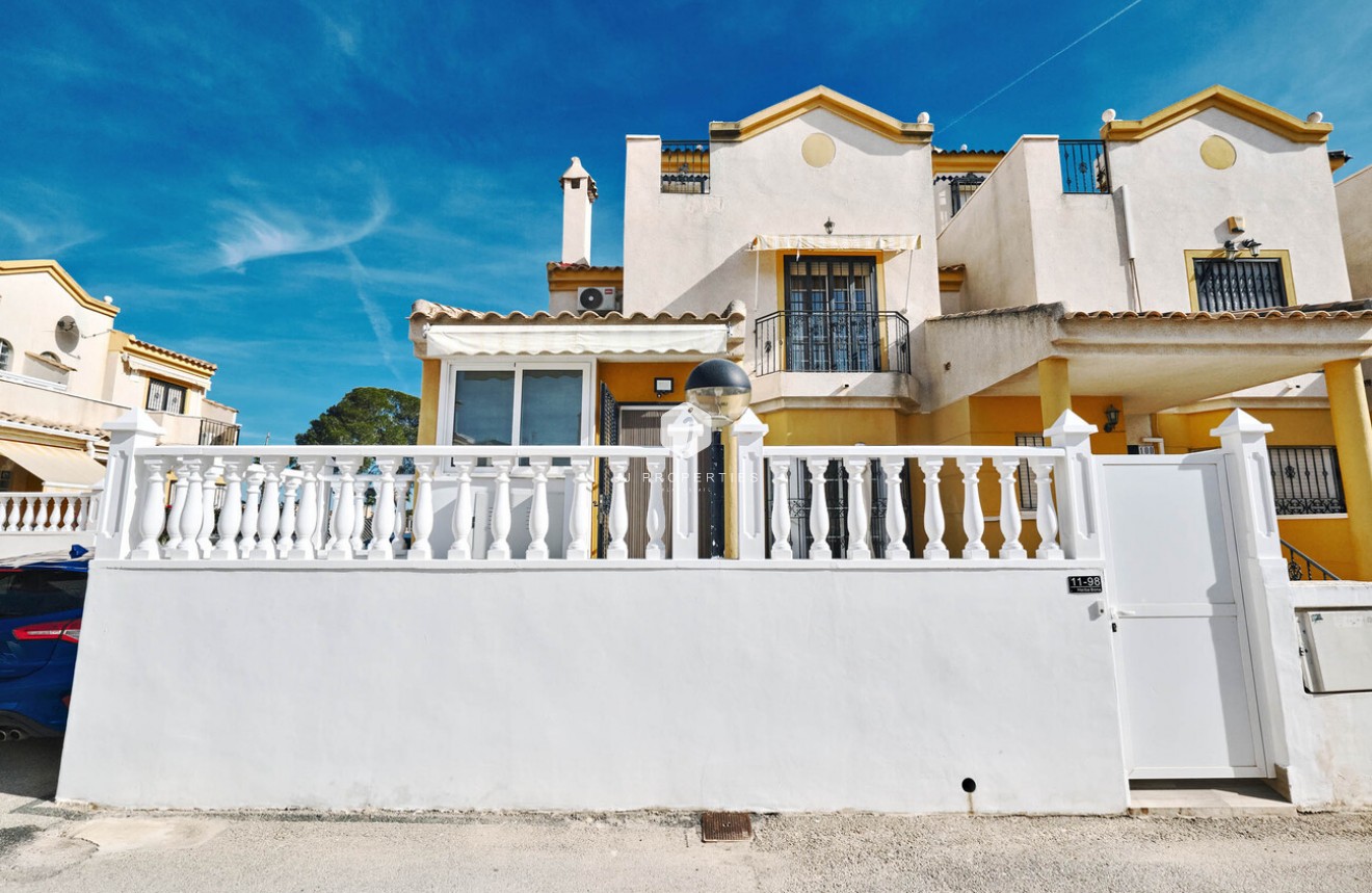 Aus zweiter Hand - Chalet -
Guardamar del Segura - El Raso