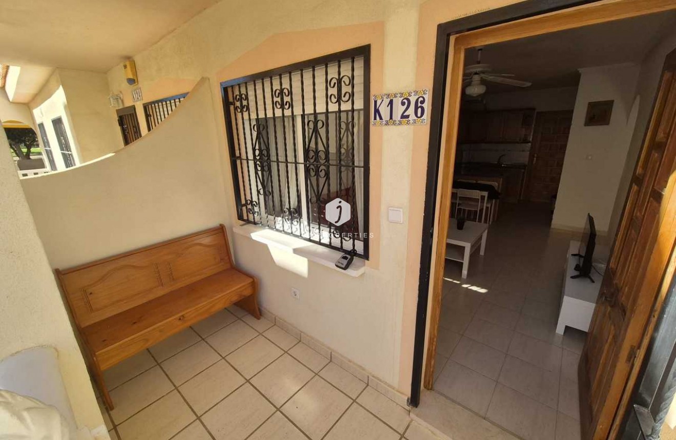 Aus zweiter Hand - Wohnung -
Playa Flamenca - Costa Blanca