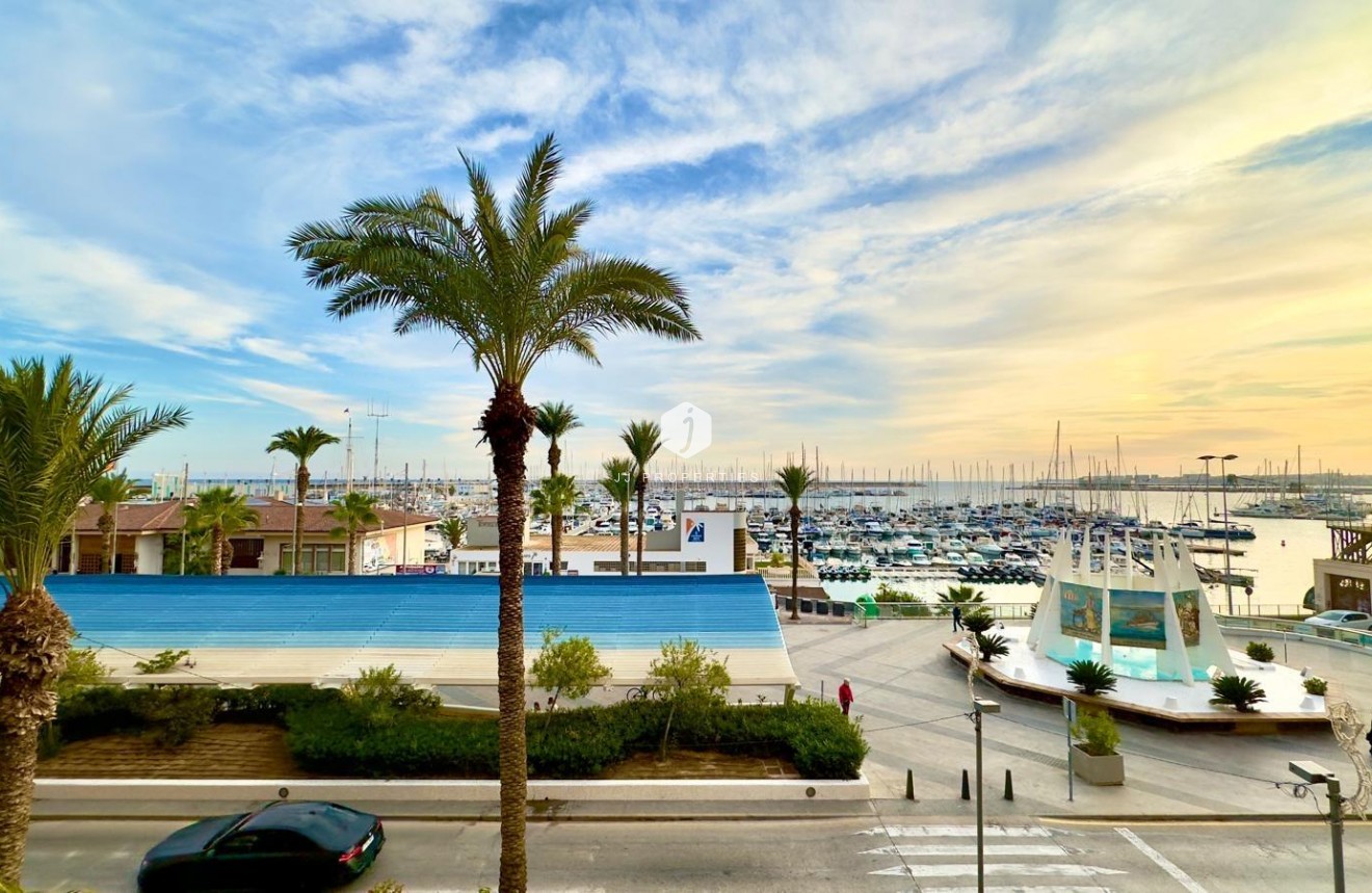 Aus zweiter Hand - Wohnung -
Torrevieja