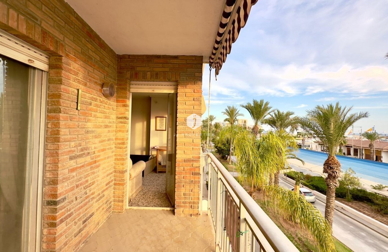 Aus zweiter Hand - Wohnung -
Torrevieja