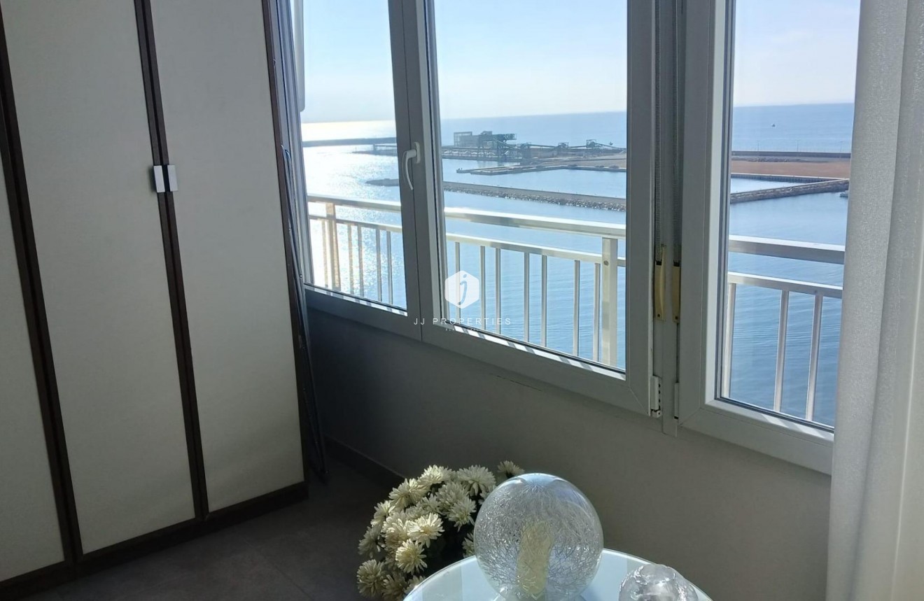 D'occasion - Appartement -
Torrevieja - El Acequión - Los Náufragos