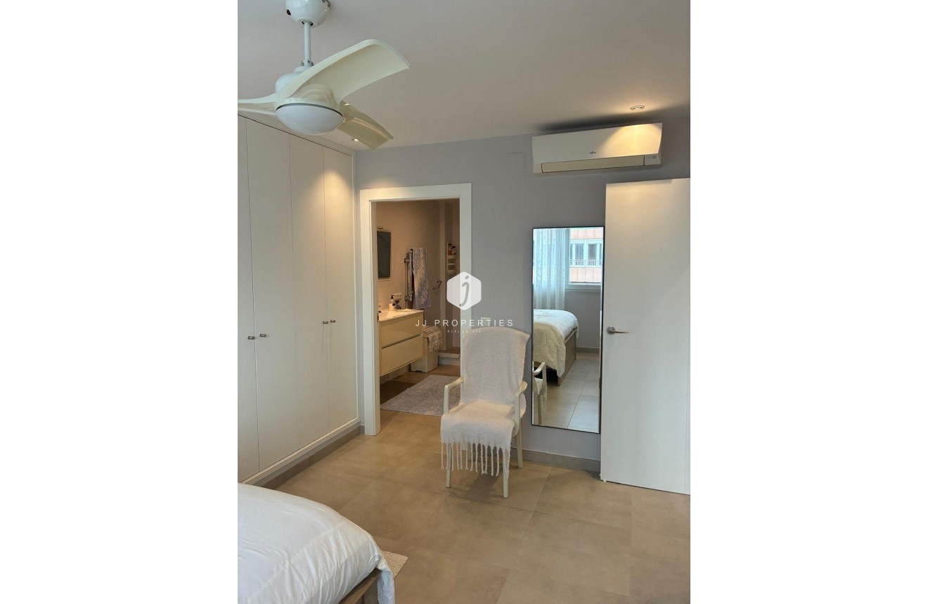 D'occasion - Appartement -
Torrevieja - El Acequión - Los Náufragos