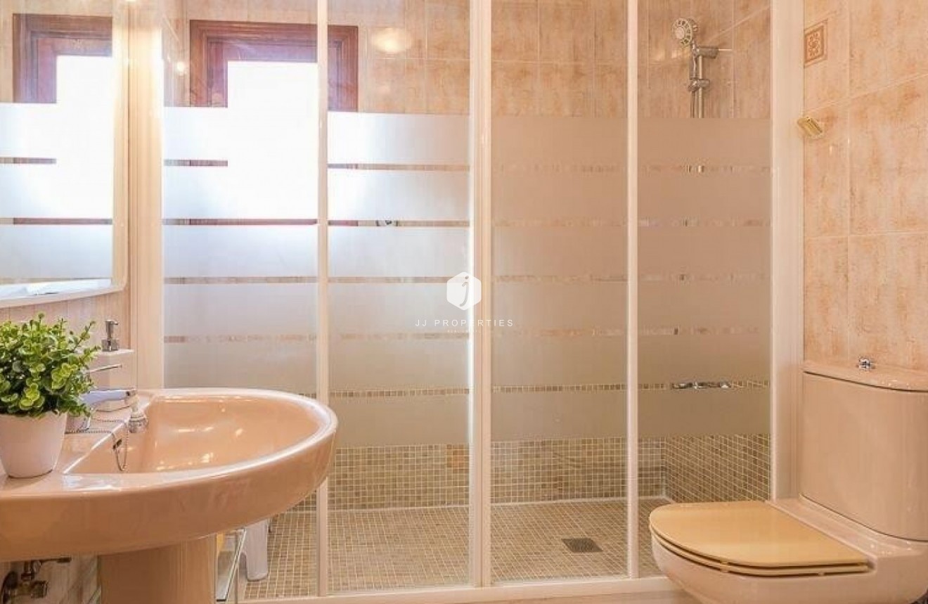 Tweedehands - Chalet -
Orihuela Costa - Costa Blanca