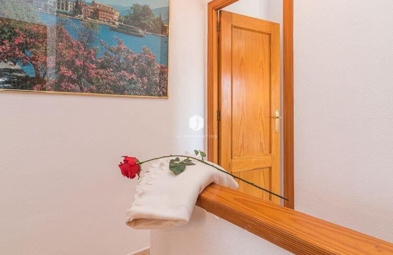 Tweedehands - Chalet -
Orihuela Costa - Costa Blanca